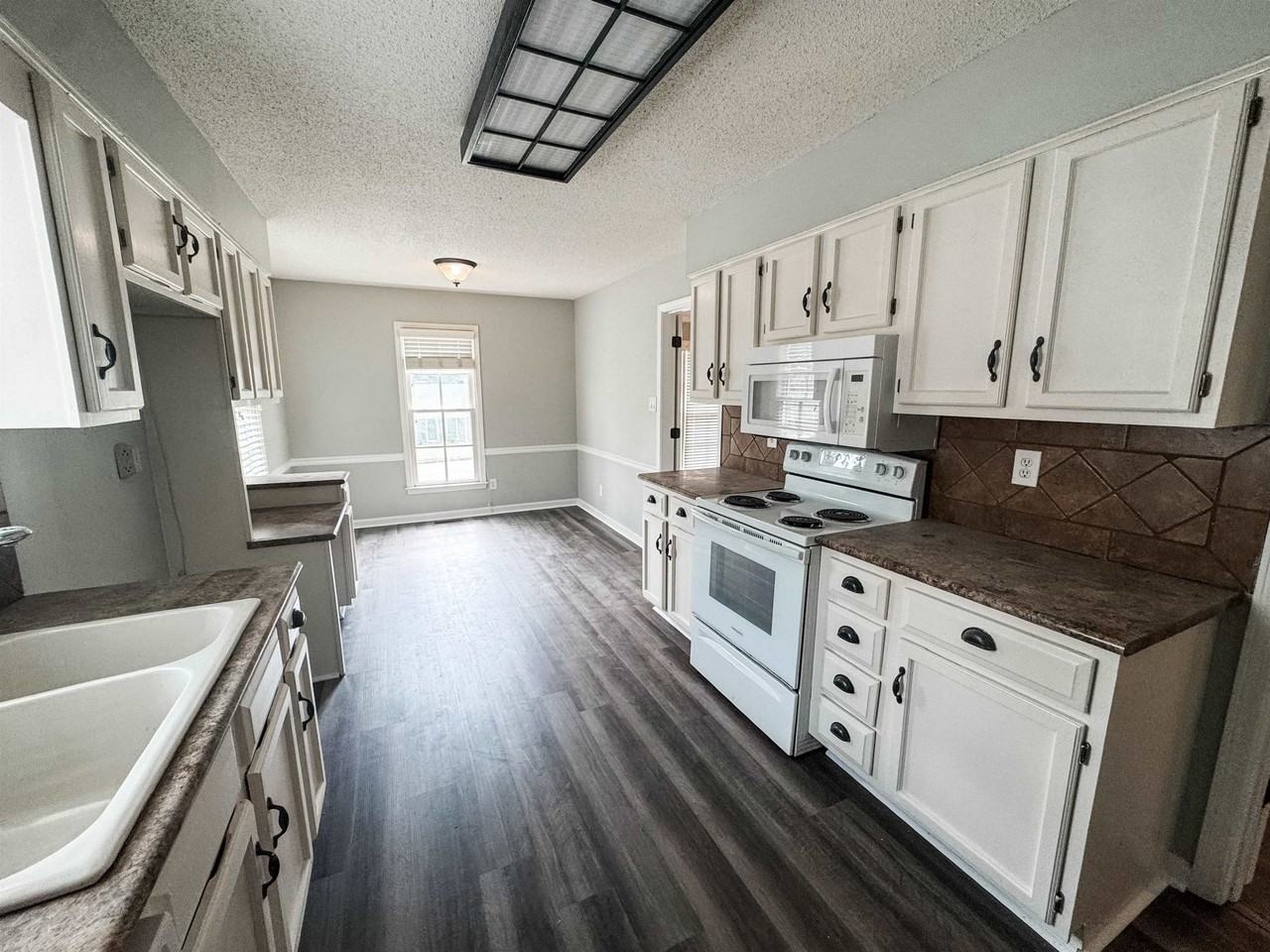 347 Dove Valley Rd - Photo 3 of 13