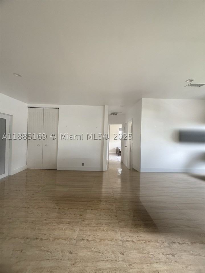17255 Sw 302nd St #1 - Photo 5 of 18