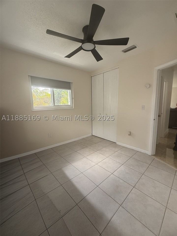 17255 Sw 302nd St #1 - Photo 7 of 18