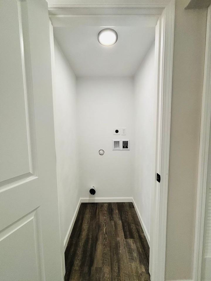 101 N Oak St - Photo 5 of 20