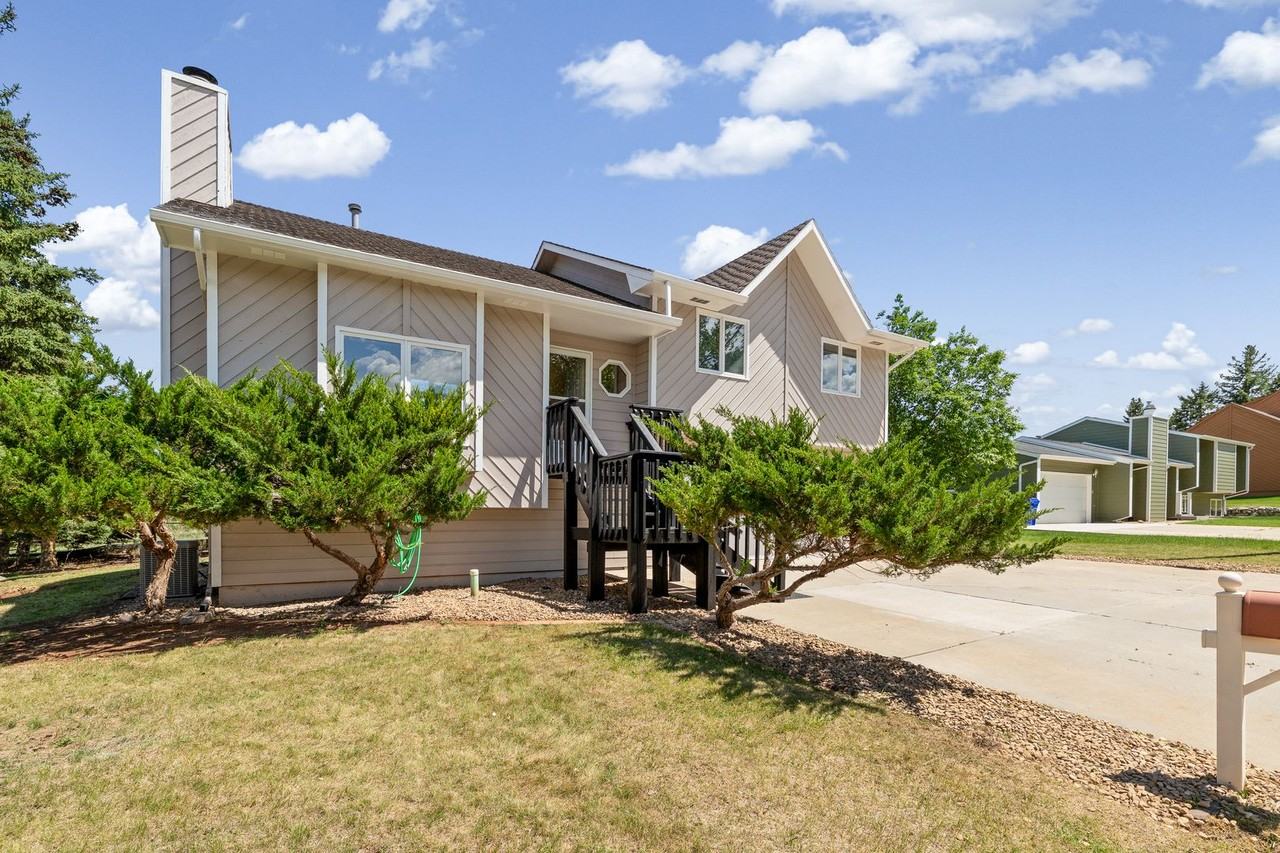 3704 Meadowbrook Dr - Photo 4 of 27