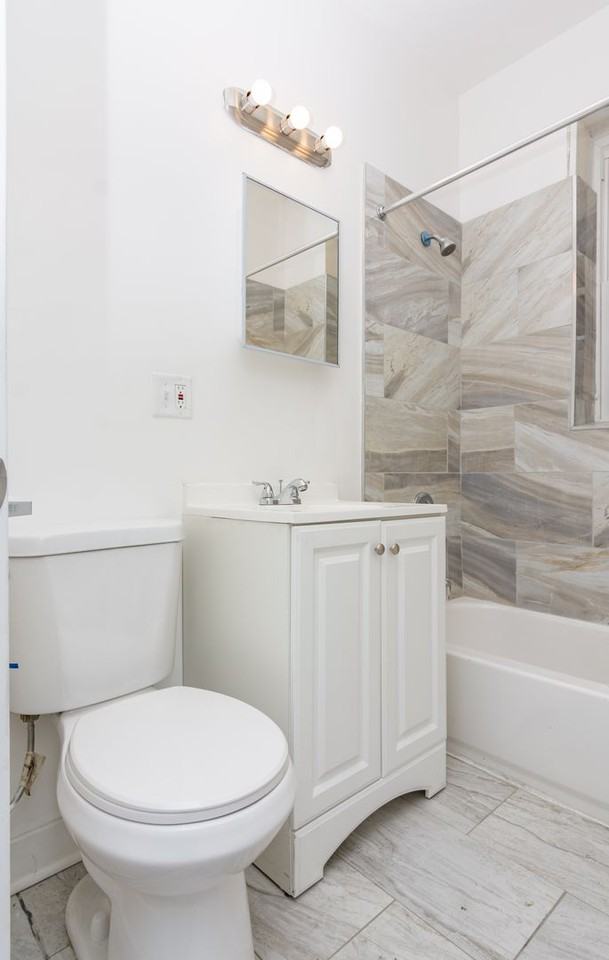 5040 W Washington Blvd #314 - Photo 7 of 8