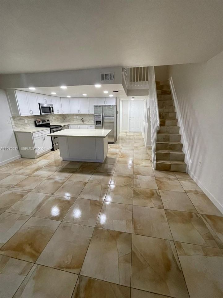 13037 Sw 88th Ln #204A - Photo 2 of 8