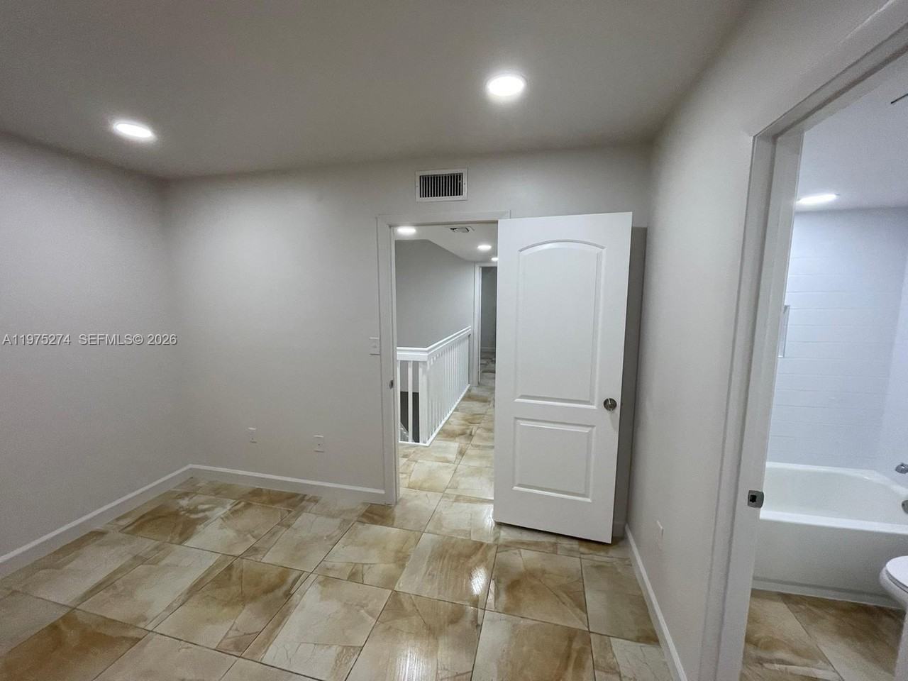 13037 Sw 88th Ln #204A - Photo 3 of 8