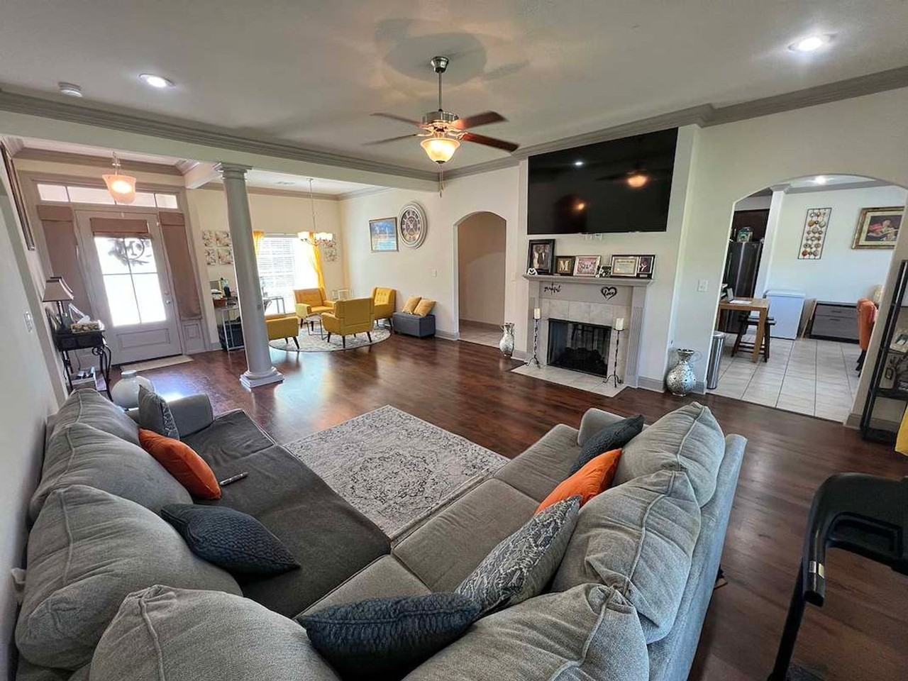 18063 River Landing Dr - Photo 4 of 25