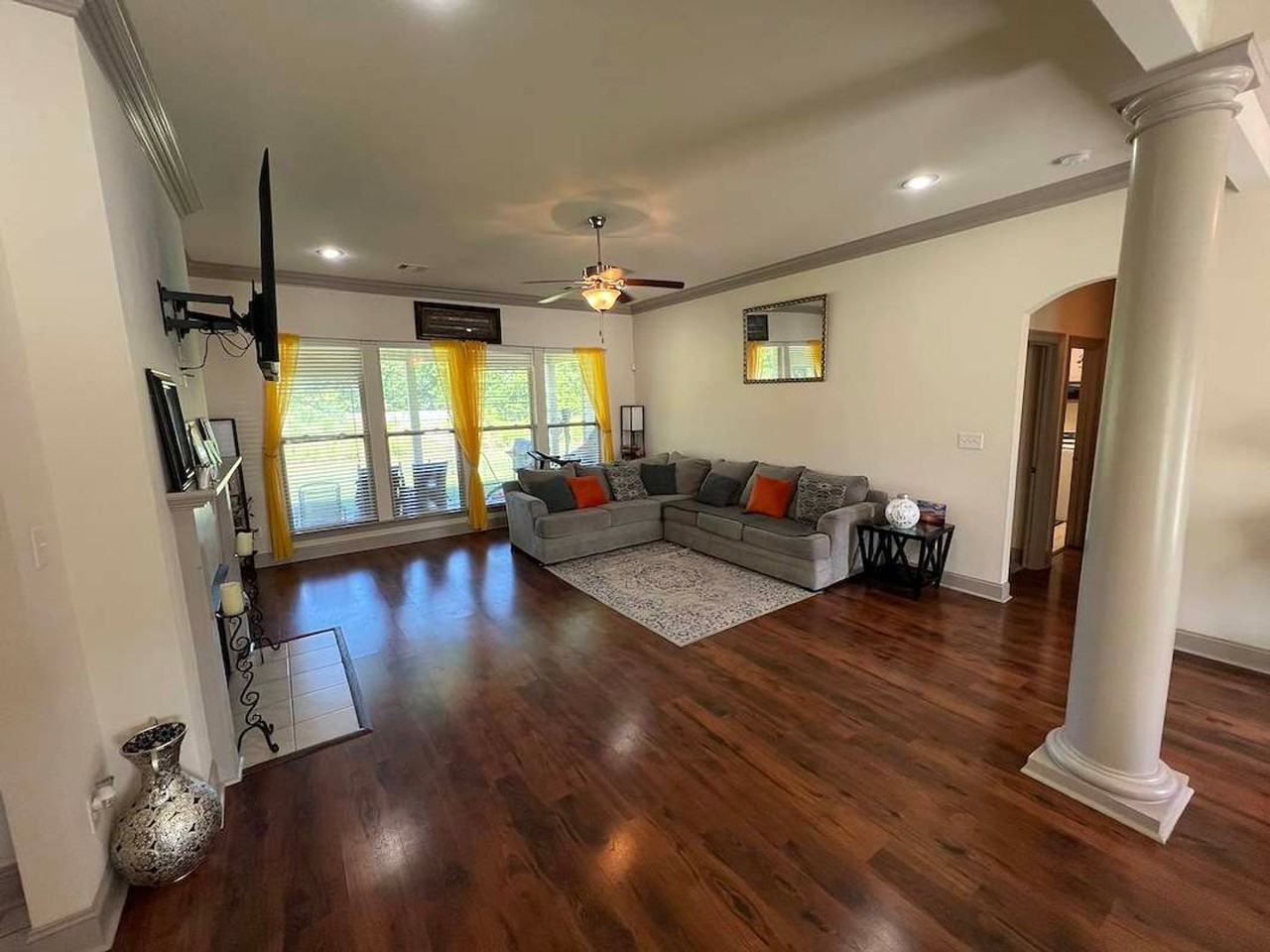 18063 River Landing Dr - Photo 6 of 25