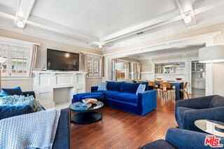 607 N Gramercy Pl - Photo 6 of 8