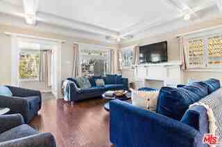 607 N Gramercy Pl - Photo 7 of 8