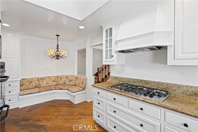 508 Redlands Ave - Photo 5 of 8