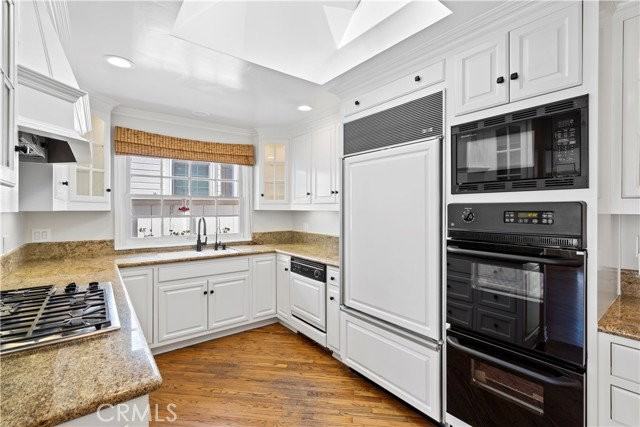 508 Redlands Ave - Photo 6 of 8