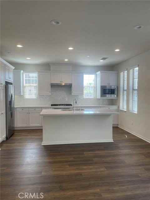 47 Ocaso St - Photo 3 of 8
