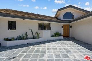 3665 Alta Mesa Dr - Photo 2 of 8