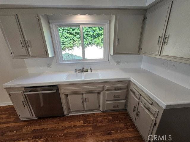 4642 Briggs Ave - Photo 4 of 7
