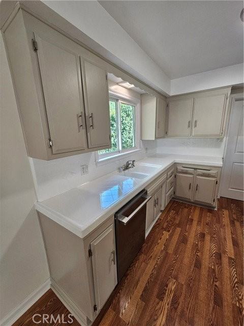 4642 Briggs Ave - Photo 6 of 7