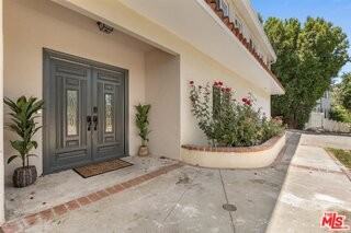 5216 Sale Ave - Photo 6 of 8