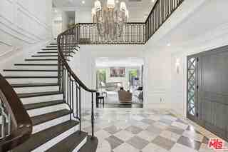 2676 Casiano Rd - Photo 3 of 8