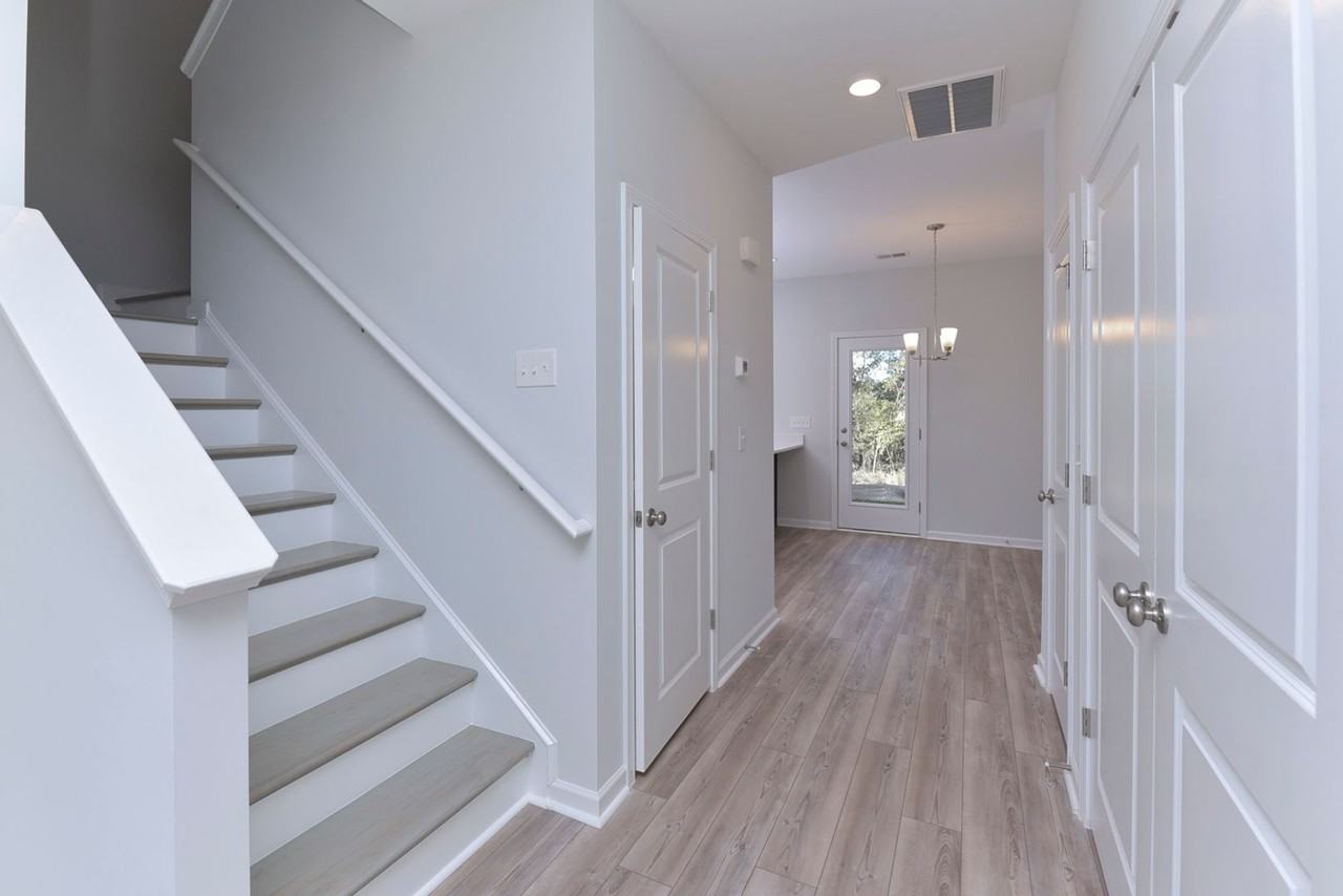 183 Northwood St - Photo 7 of 24