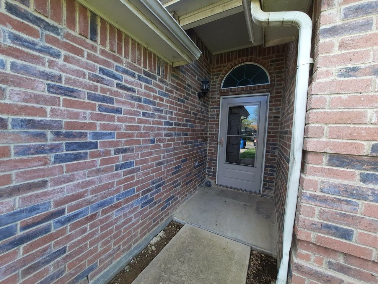 1016 Glenhaven Dr - Photo 3 of 27