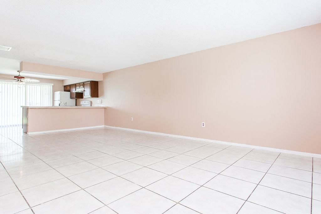 1905 Caralee Blvd - Photo 3 of 18