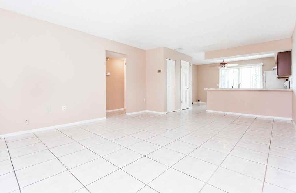 1905 Caralee Blvd - Photo 4 of 18
