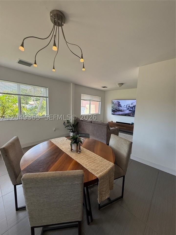 545 Nw 121st St #545 - Photo 3 of 23