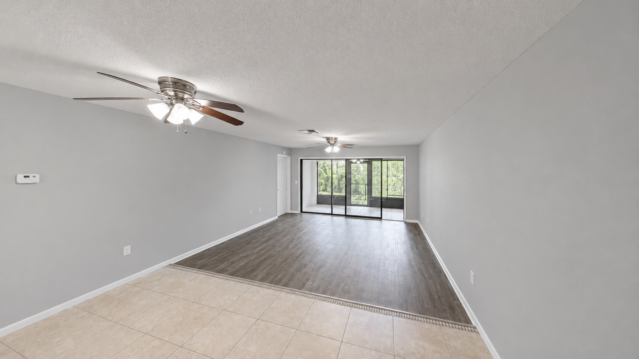 4602 Lafayette Ave - Photo 4 of 11