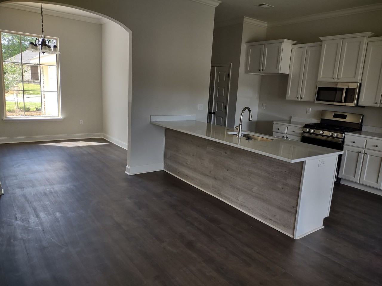 464 464 Silver Hill Drive - Photo 4 of 20