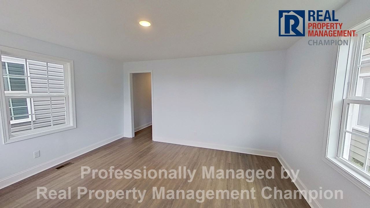 1005 Chestnut St - Photo 2 of 14