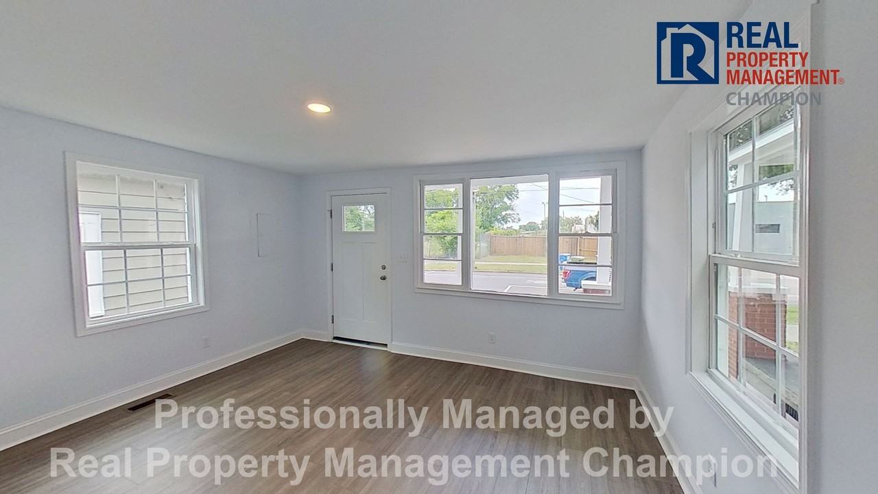 1005 Chestnut St - Photo 3 of 14
