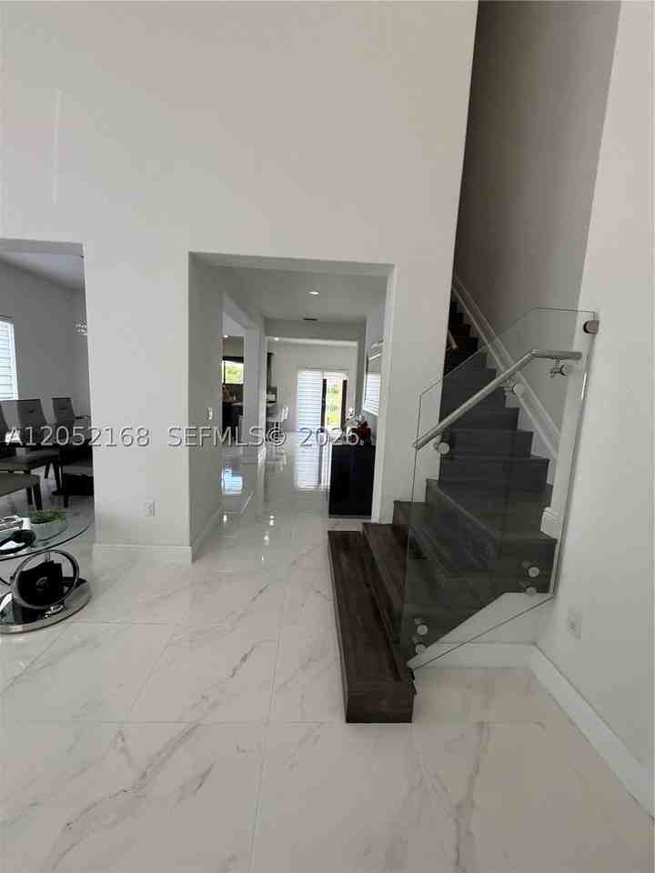 4450 Sw 164th Ave #0 - Photo 4 of 11