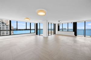 featured image of 520 Brickell Key Dr #A1206
