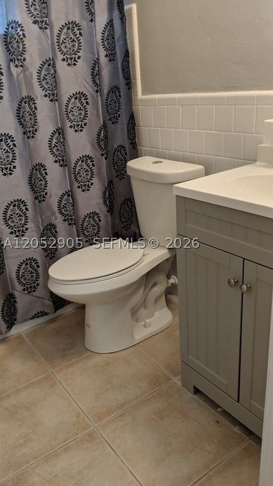6461 Evans St - Photo 5 of 16