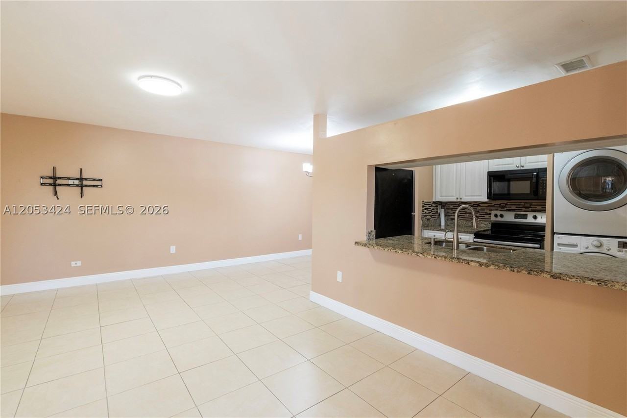 15635 Sw 74th Circle Dr #12 - Photo 4 of 25
