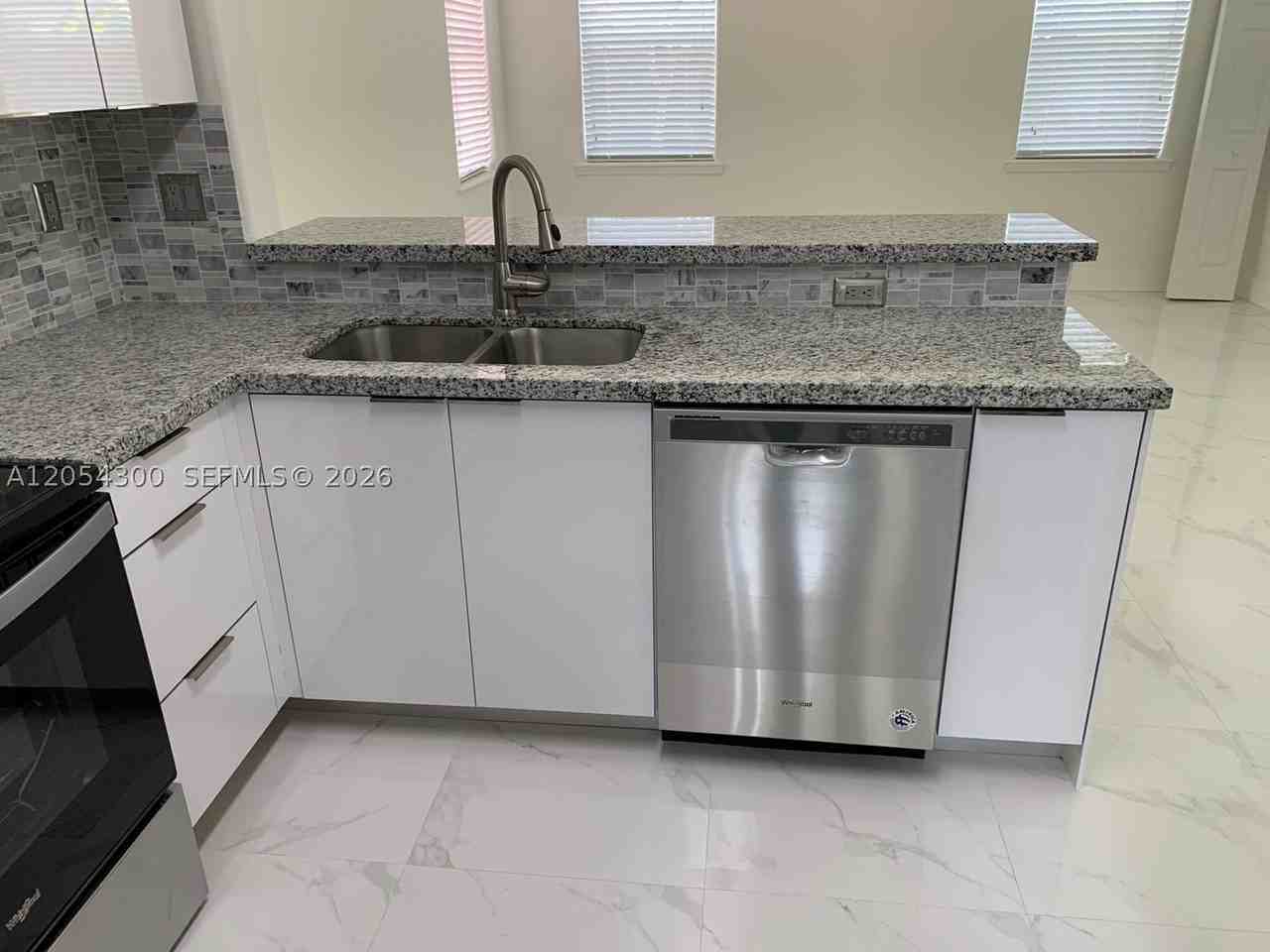 14020 Sw 152nd Ter - Photo 7 of 33