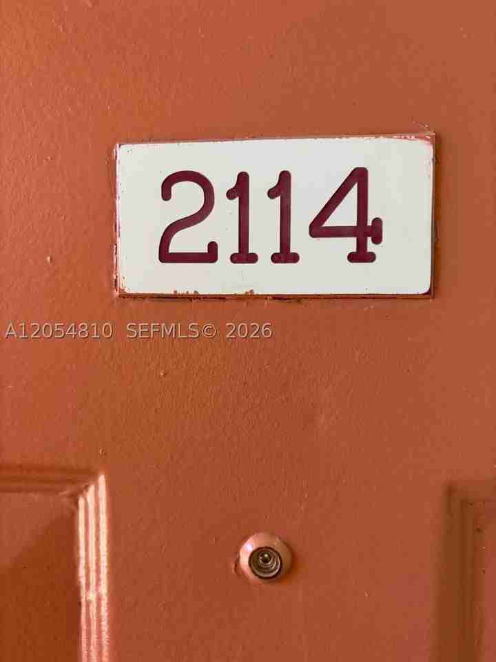 2607 Nw 33rd St #2114 - Photo 2 of 14