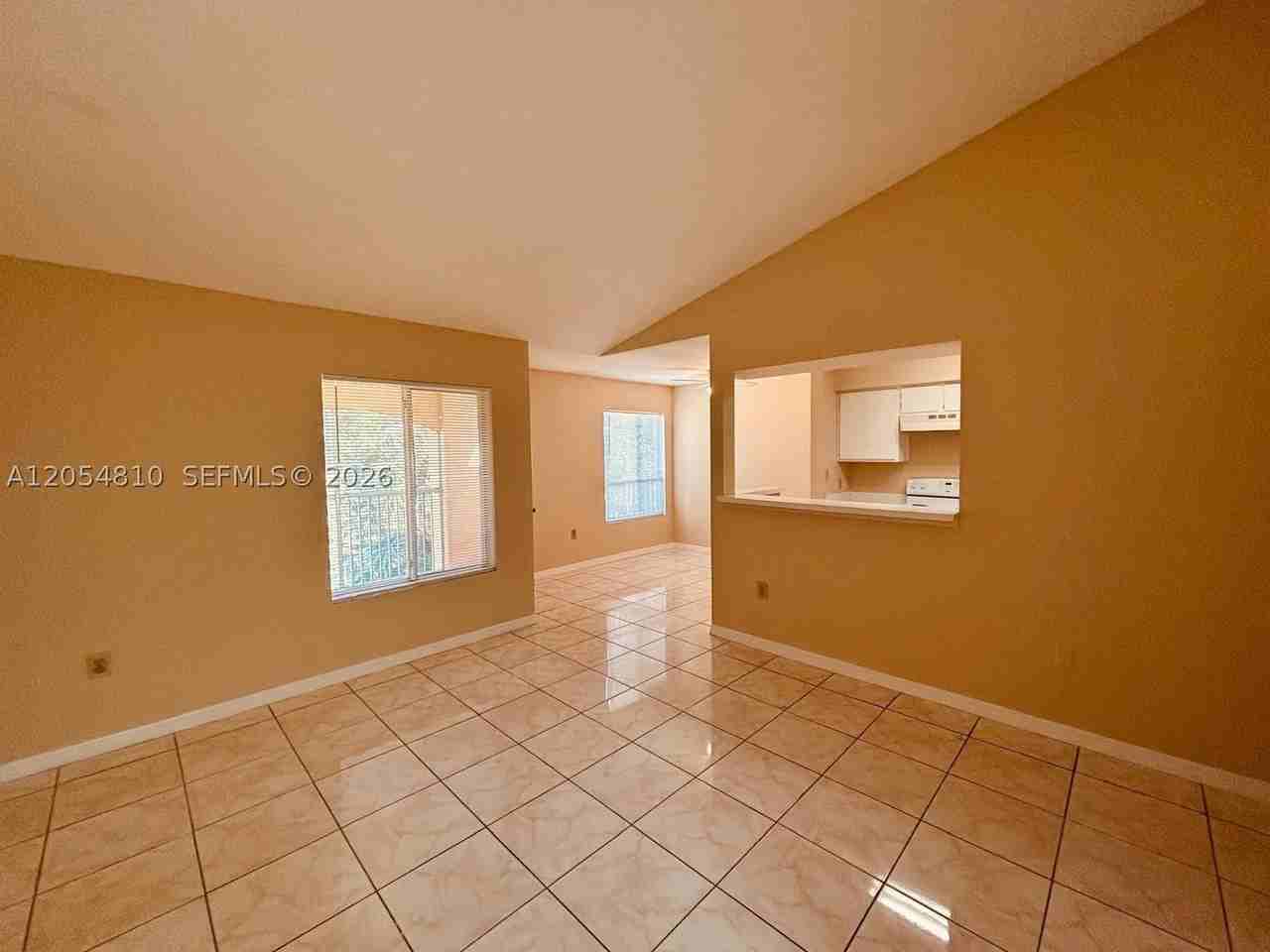 2607 Nw 33rd St #2114 - Photo 4 of 14