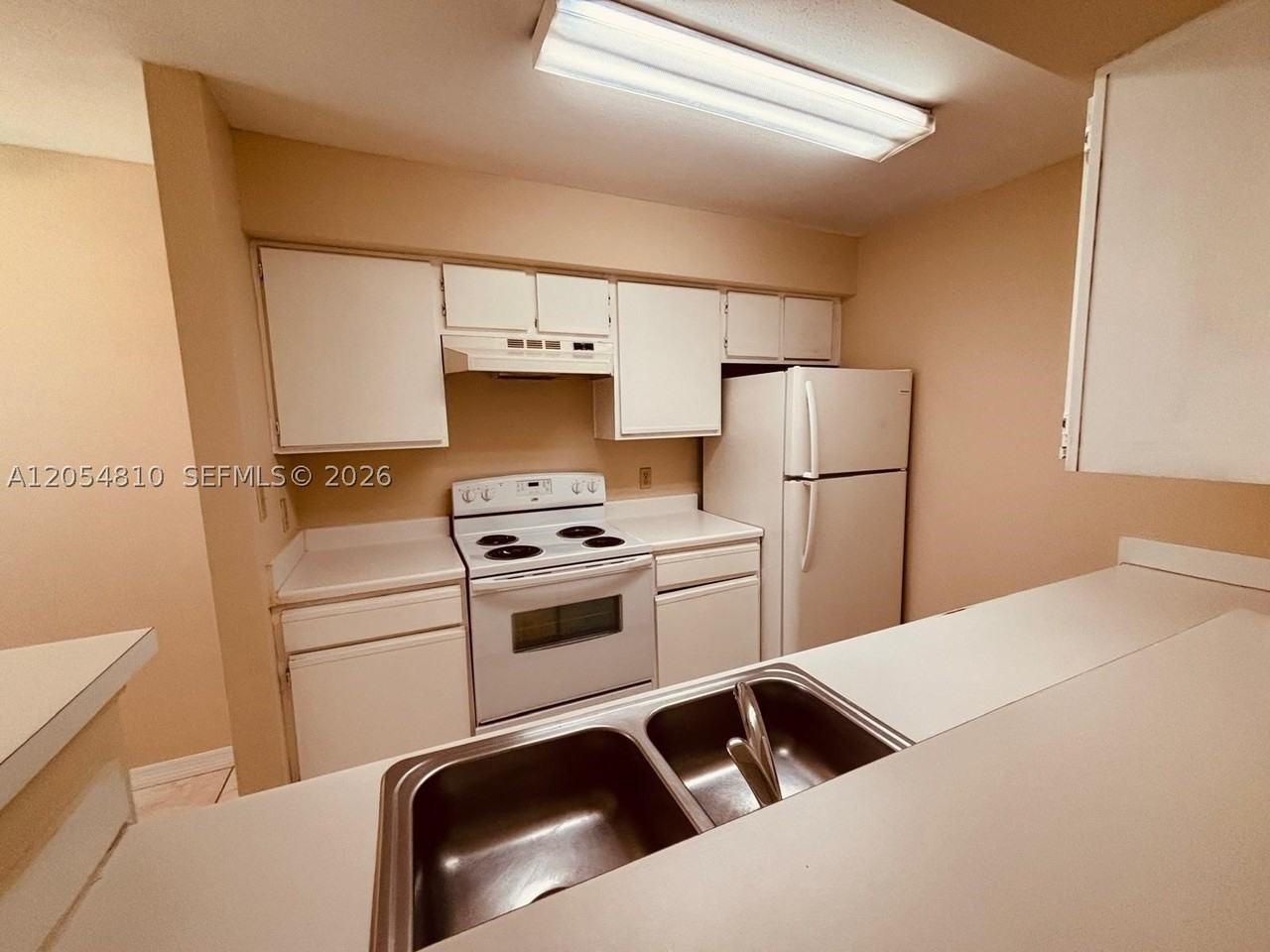 2607 Nw 33rd St #2114 - Photo 6 of 14