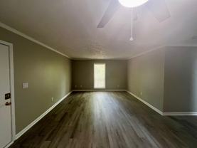 5853 Century Oaks Dr Apt G #Apt G - Photo 1 of 1