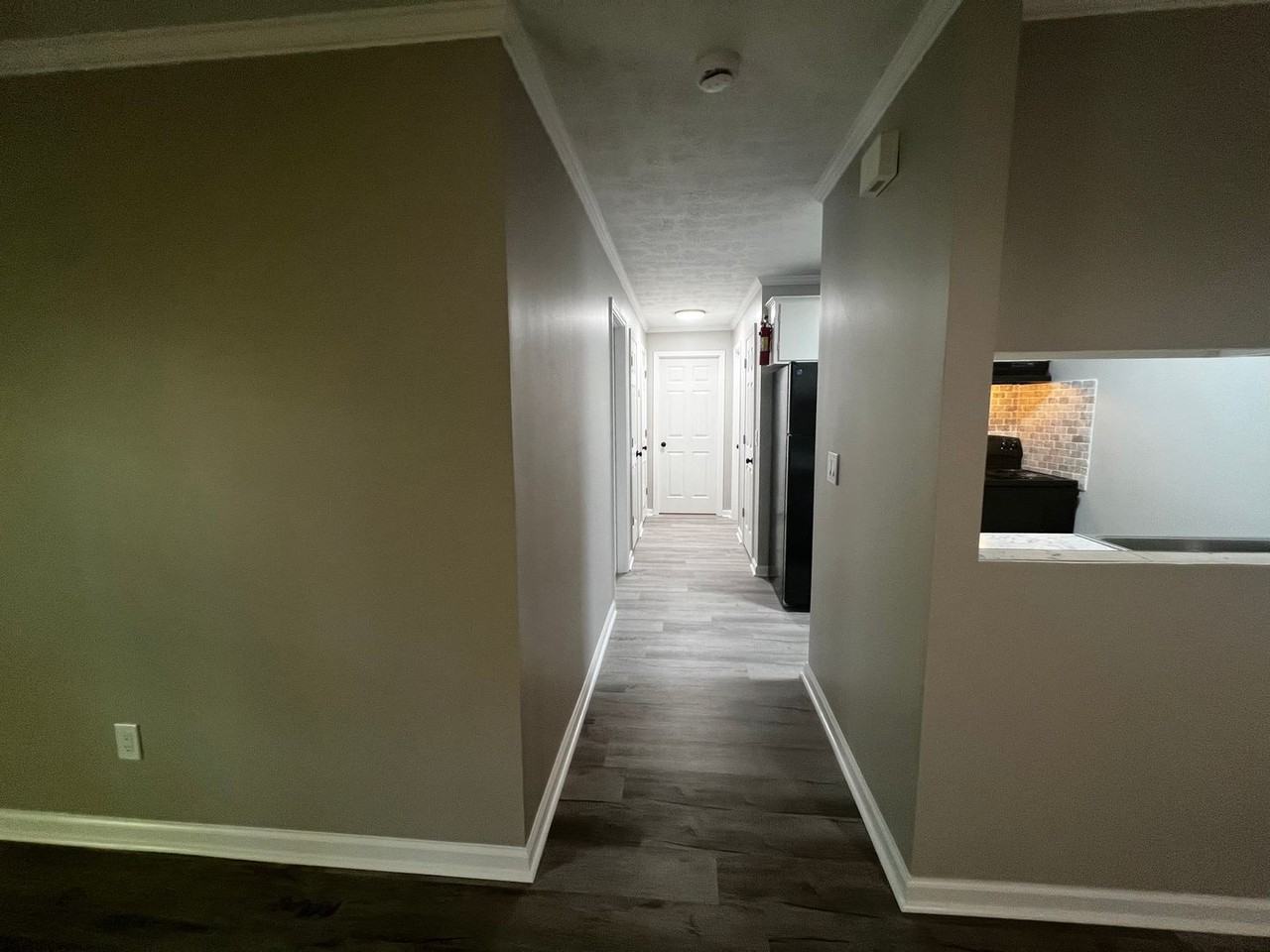 5853 Century Oaks Dr Apt G - Photo 2 of 14