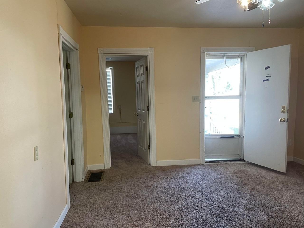 511 E 7th Ave - Photo 3 of 21