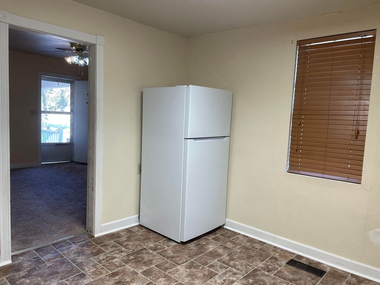 511 E 7th Ave - Photo 7 of 21