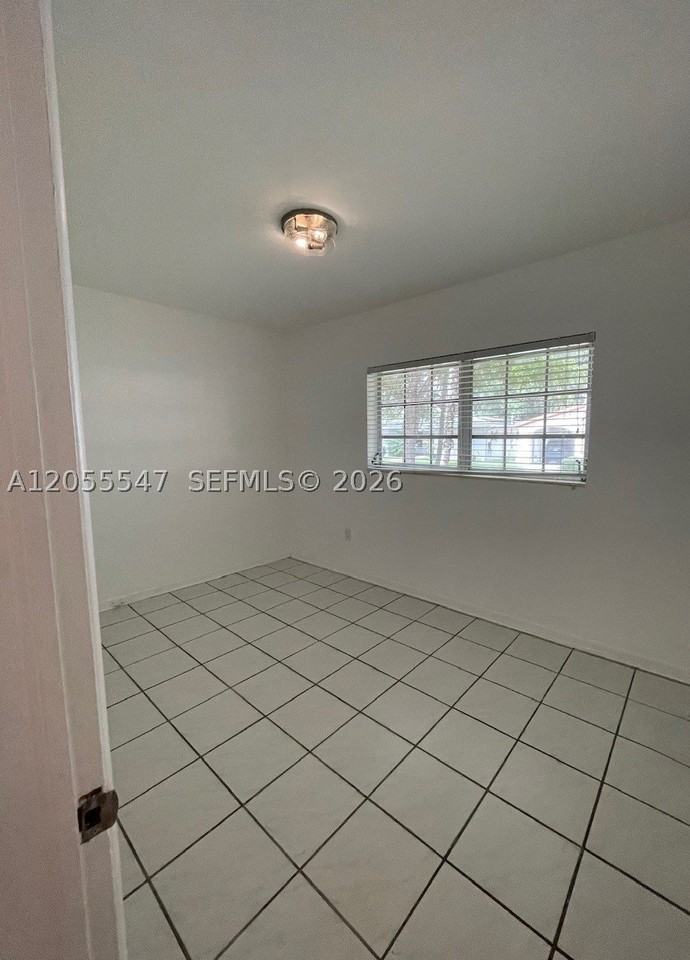 828 Lorca St - Photo 7 of 24