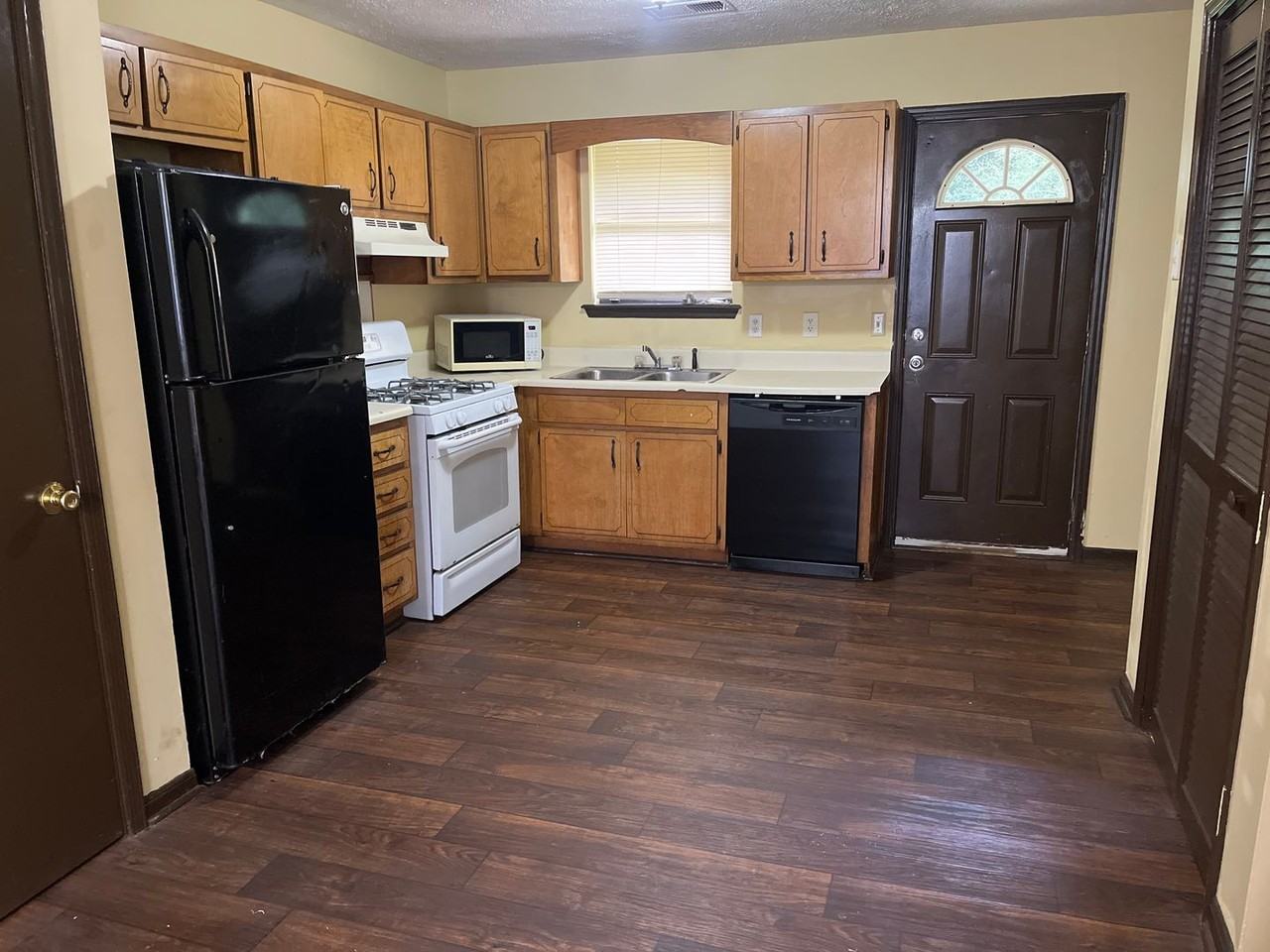 1852 High Falls Rd - Photo 3 of 9