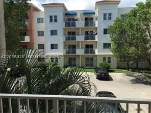 11050 Sw 196th St #303 - Photo 4 of 4
