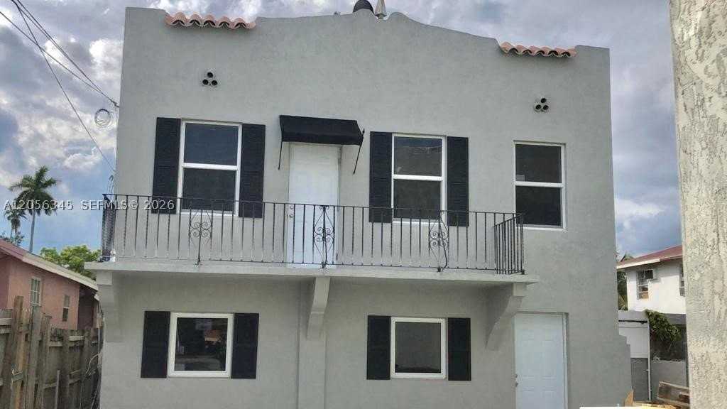 1700 Nw 22nd Ct #5 - Photo 2 of 5