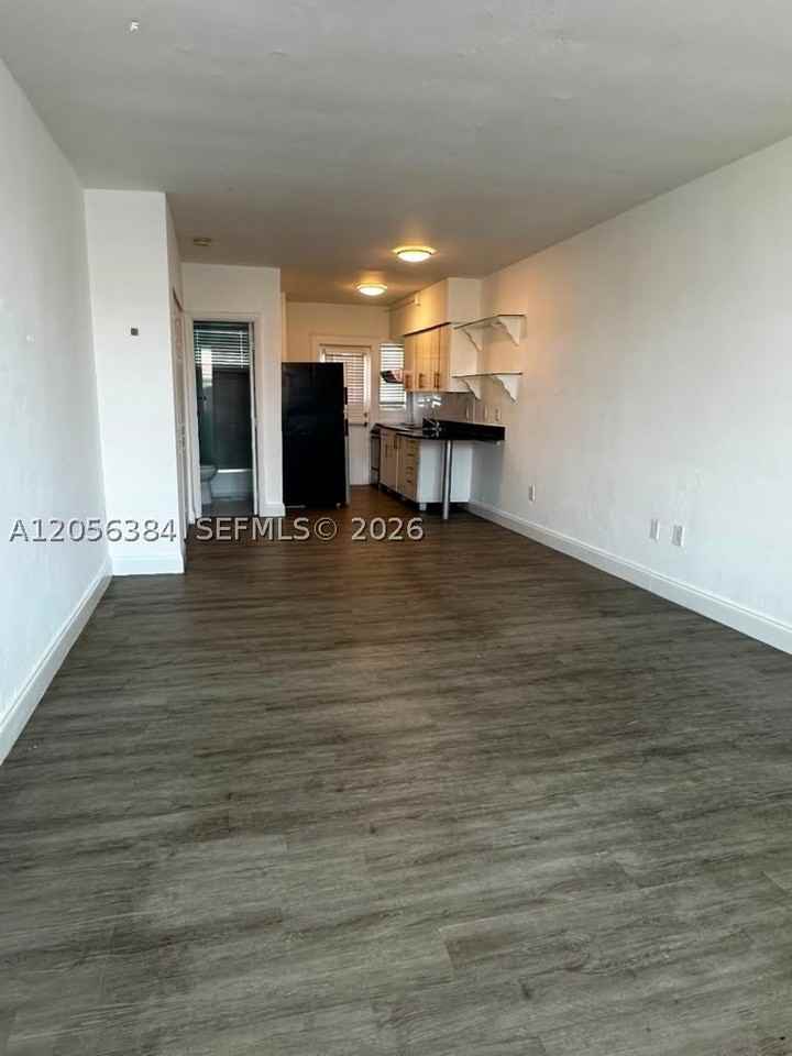 300 74th St #17 - Photo 2 of 6