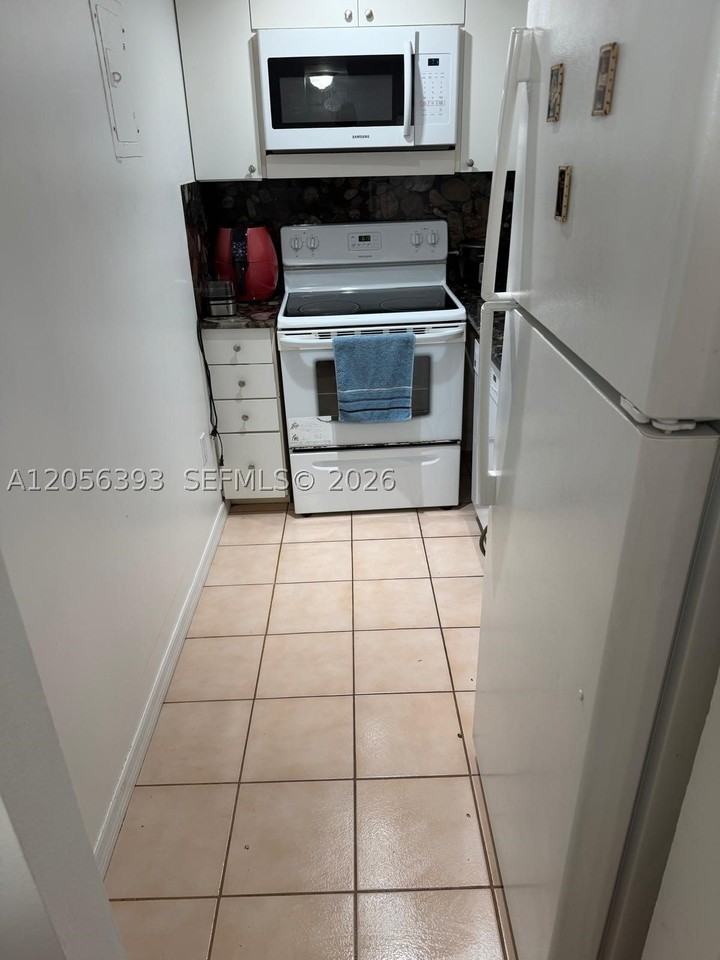 4713 Nw 7th St #306-1 - Photo 6 of 20