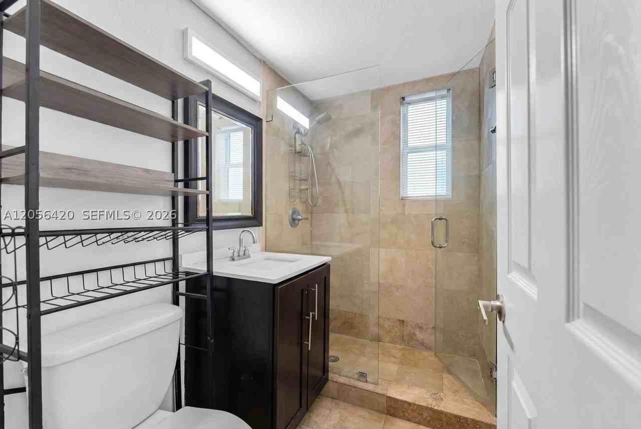 7334 Harding Ave #6 - Photo 7 of 9