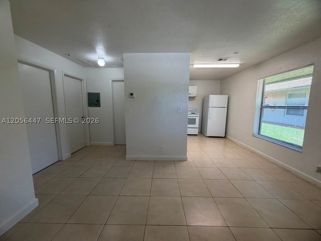 919 Nw 2nd Ave #1 - Photo 6 of 44