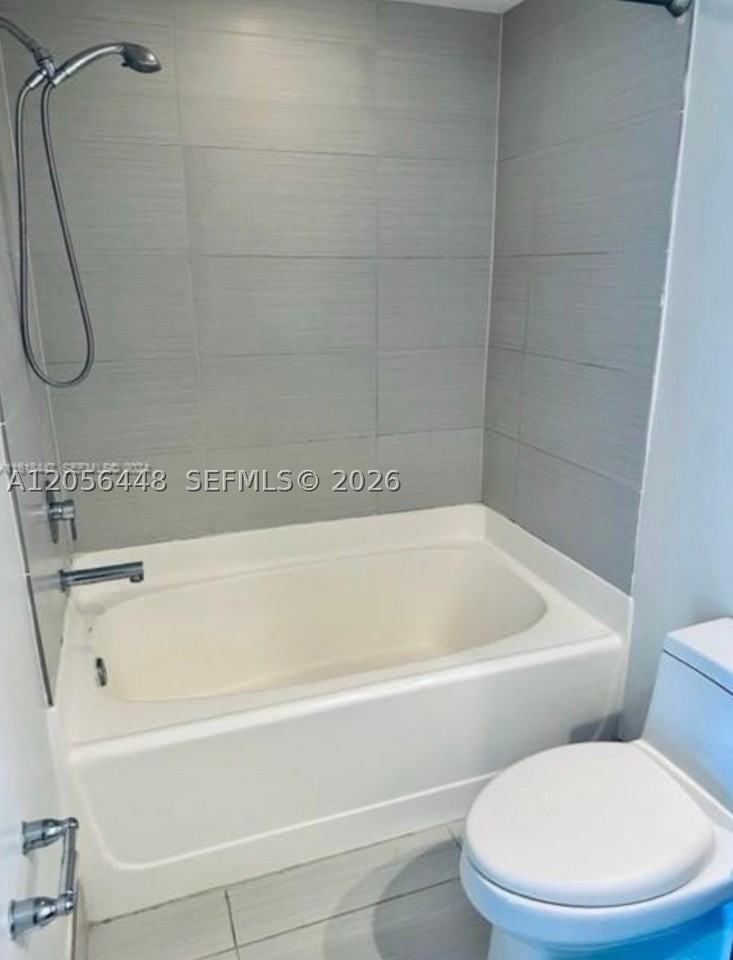 31 Se 6th St #1503 - Photo 7 of 8